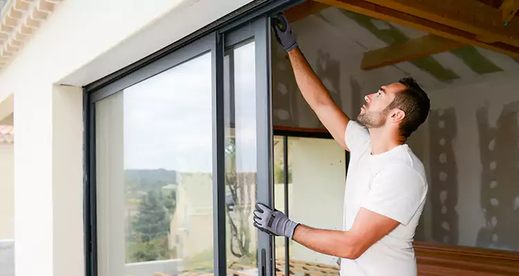 Patio Glass Panels Repair in Bradenton, FL